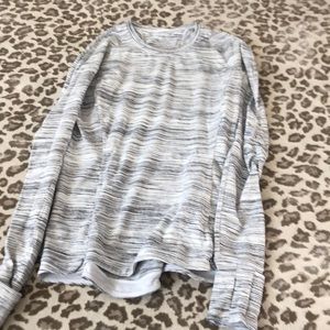 Long sleeve Lululemon top